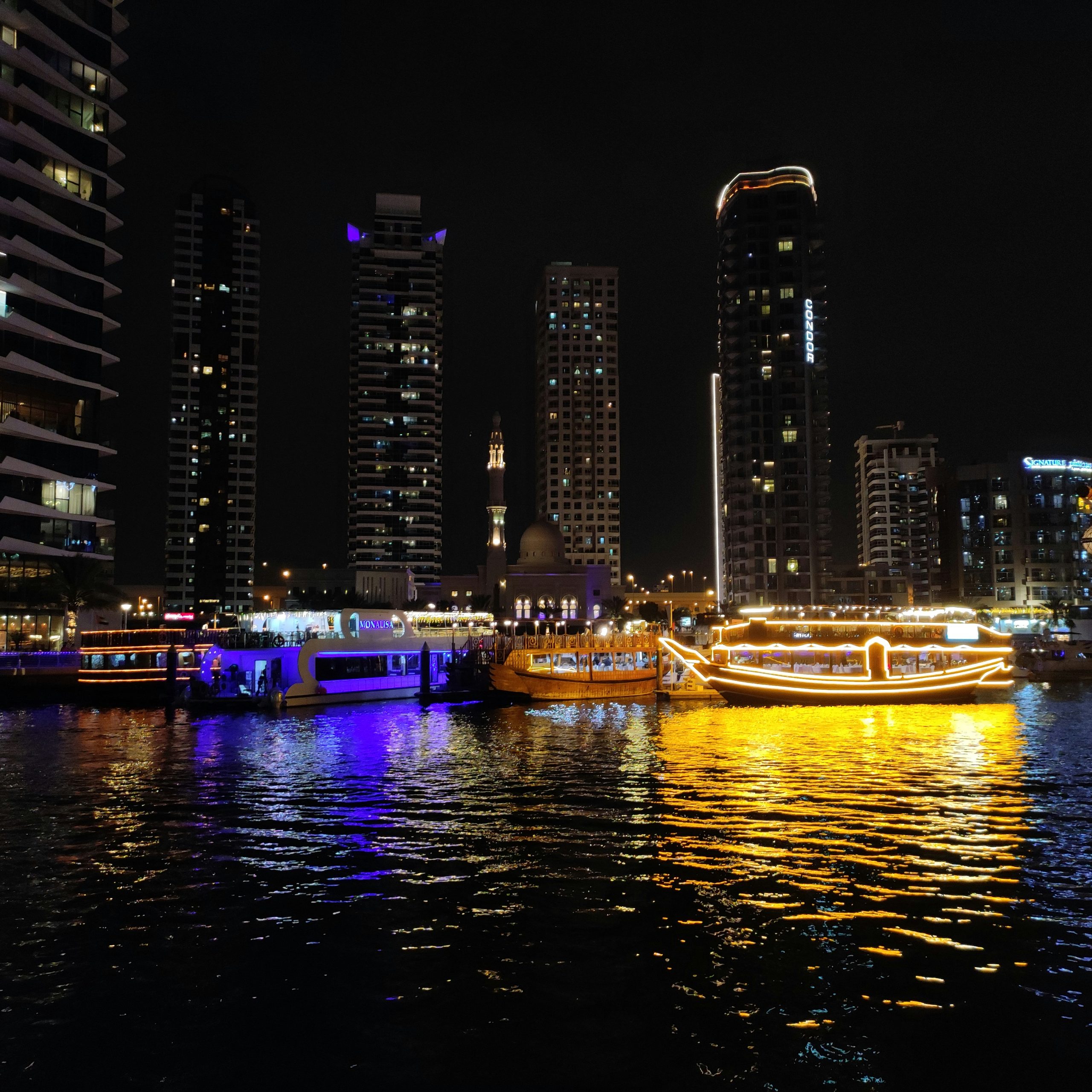 dhow cruise